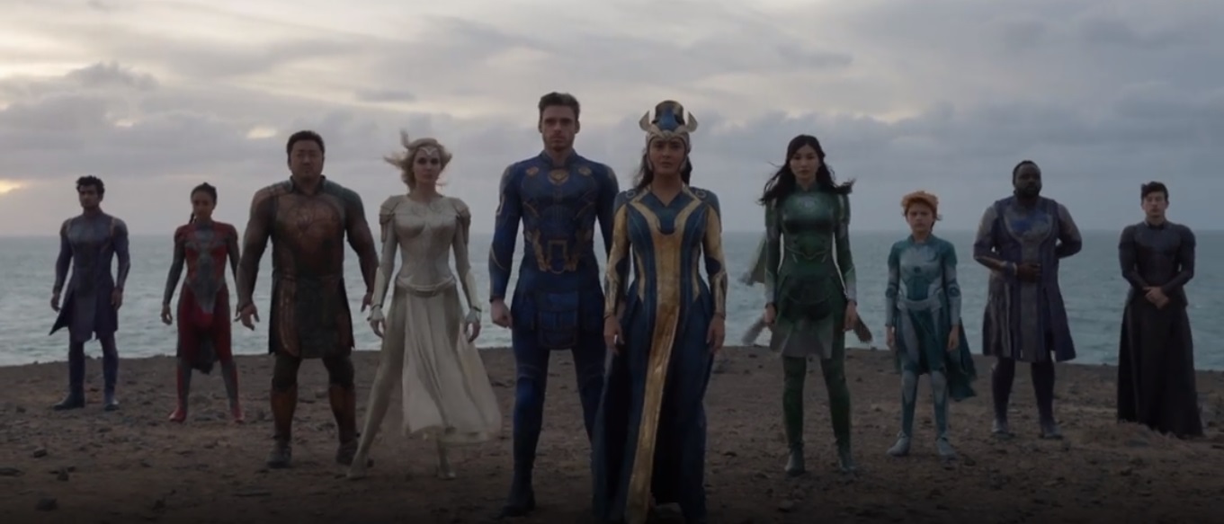 Появился первый постер фильма «Вечные» от Marvel с Анджелиной Джоли и Сальмой Хайек - изображение обложка