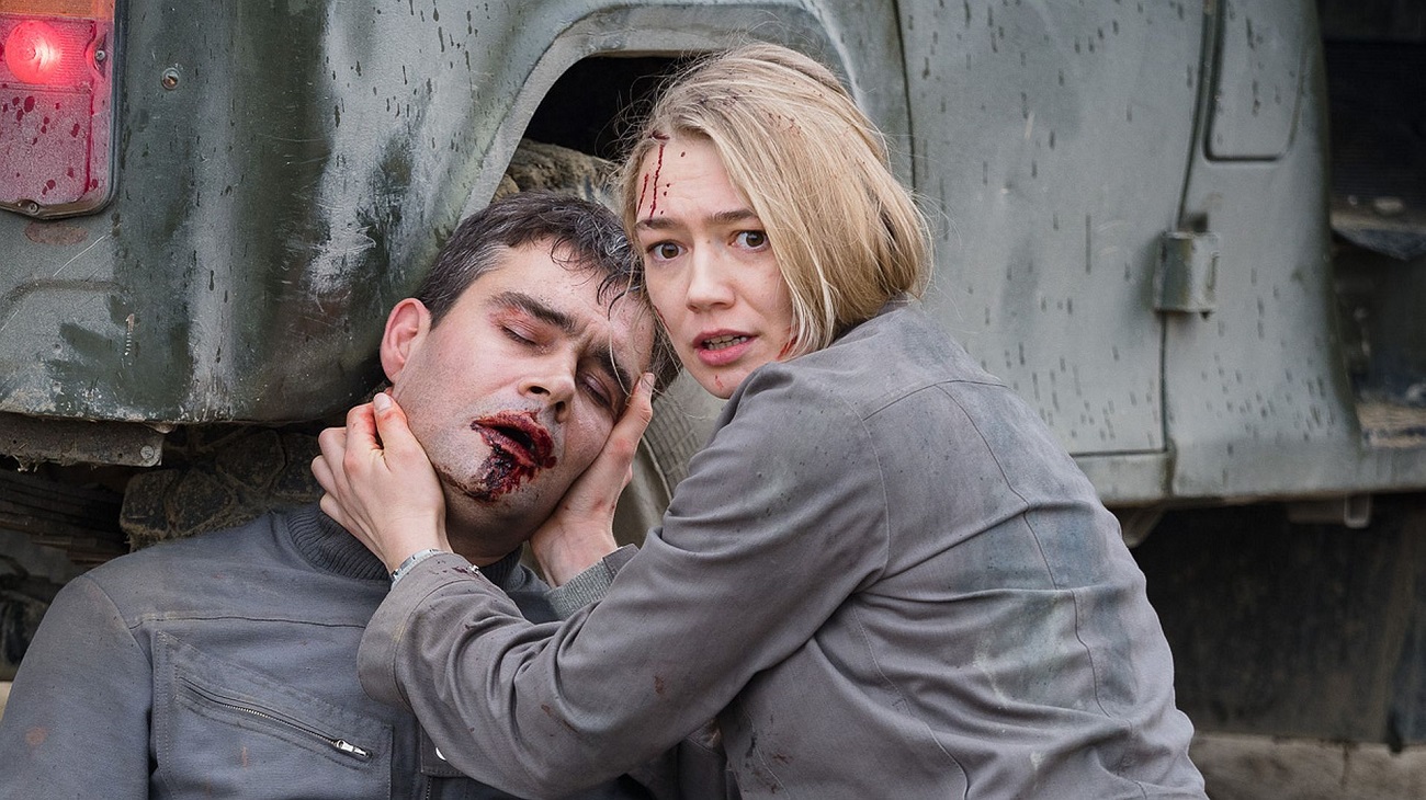 Рецензия на российский sci-fi фильм «Спутник». Что будет, если Веном придет к Чужому выпить водки