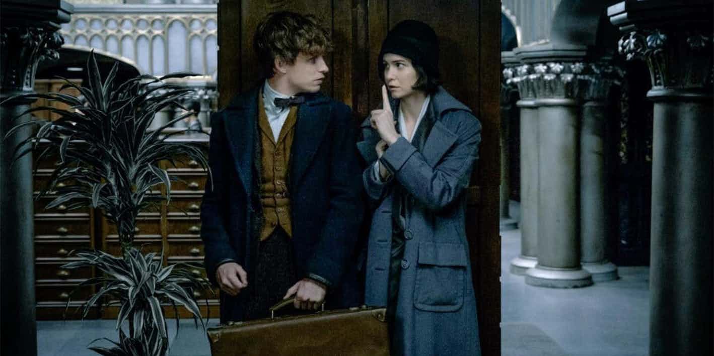 Новое издание «Фантастических тварей» содержит подсказки к фильму - изображение обложка