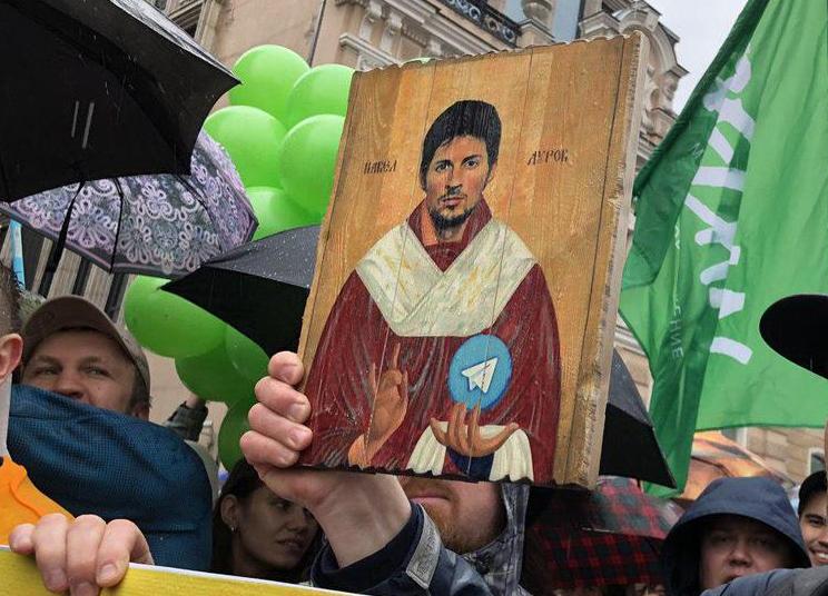 «Телега катит, собака лает»: как прошел петербургский митинг в защиту Telegram