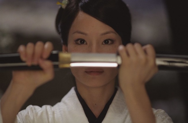 Люси Лью сыграет злодейку Калипсо в фильме «Шазам 2: Ярость богов» по комиксам DC - изображение обложка