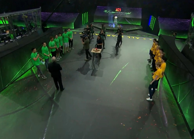 Команды BurNIng и rOtK сразились за сыр в матче всех звезд TI8 - изображение обложка