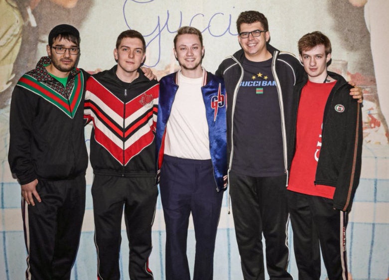 Gucci и Louis Vuitton проявляют заинтересованность в киберспорте. Зачем модным домам это нужно? - изображение обложка