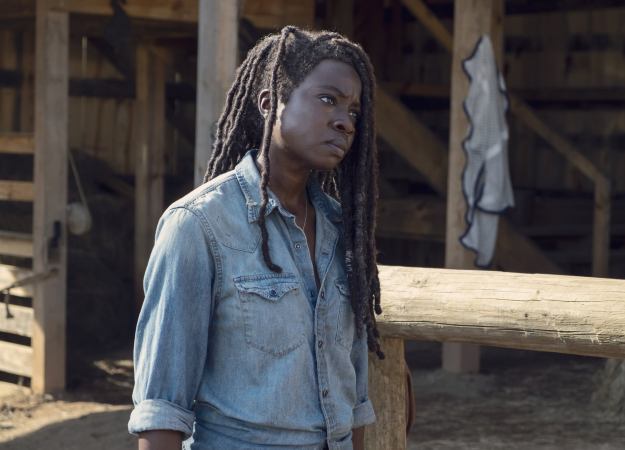 У Мишонн большие проблемы на первом кадре с ней из 10 сезона «Ходячих мертвецов» - изображение обложка