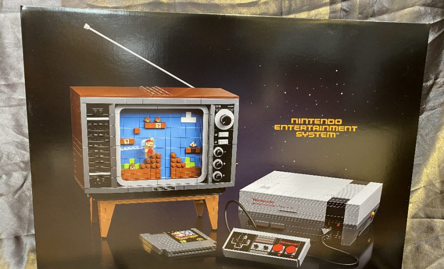 LEGO и ностальгия: компания выпустит конструктор-копию NES - изображение обложка