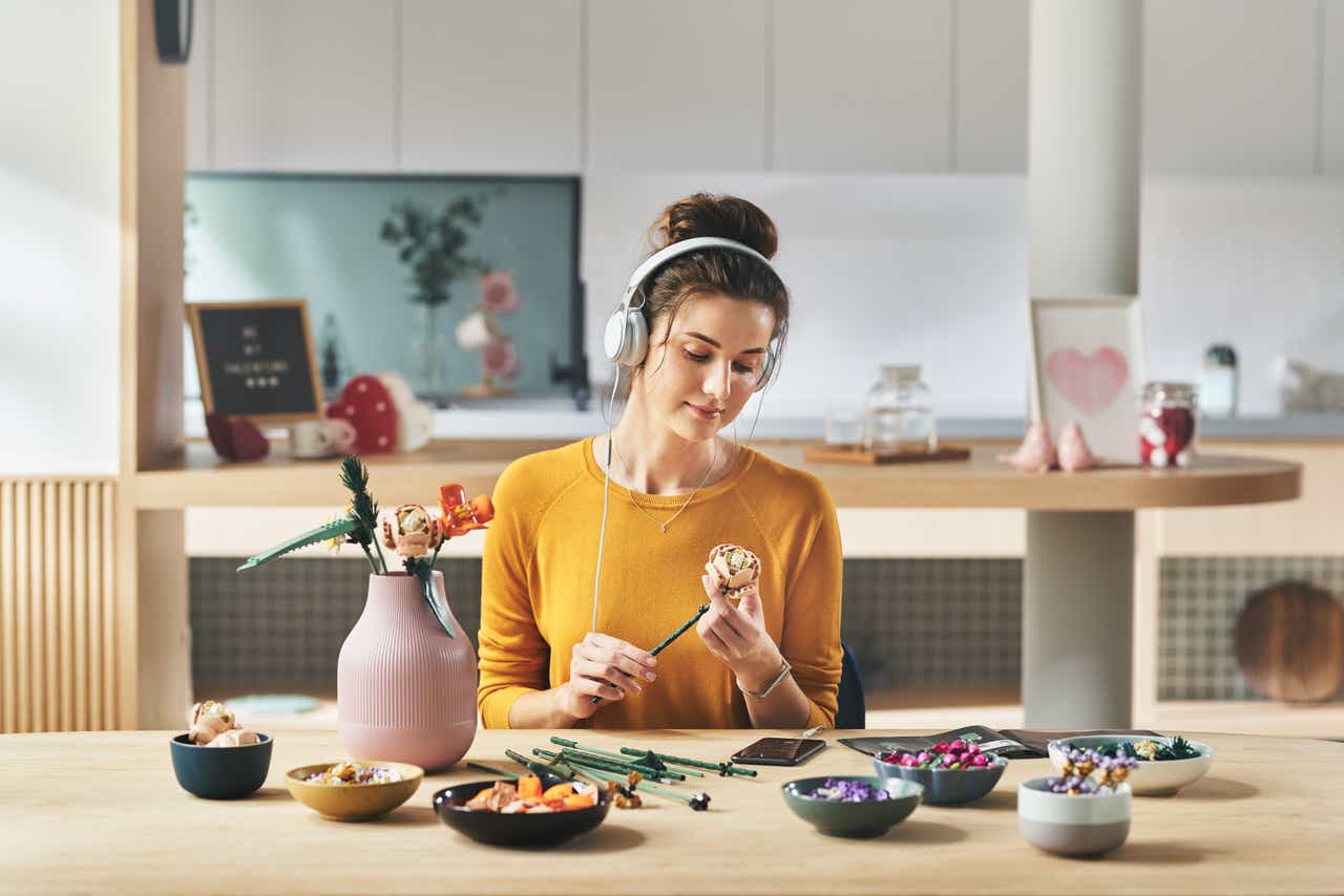 Lego выпустила альбом с умиротворяющими звуками конструктора - изображение обложка