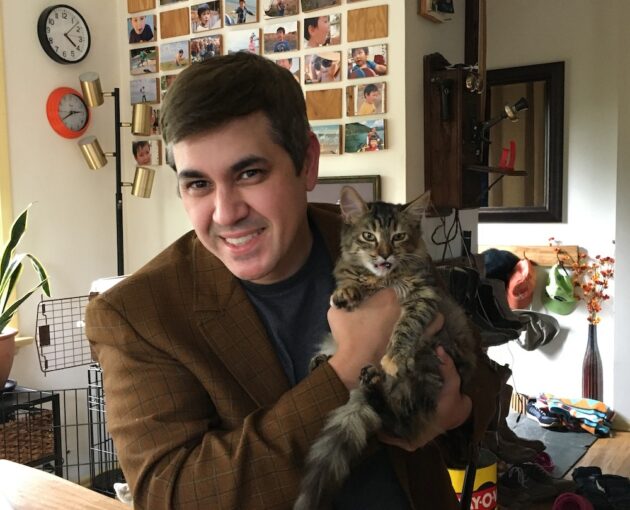 Бывший разработчик Amazon создал переводчик с кошачьего языка на английский - изображение обложка