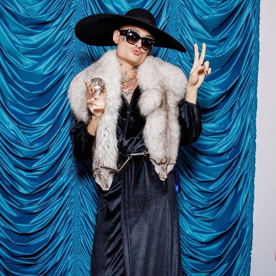 Моргенштерн рассказал, как достиг награды «Женщина года» - изображение обложка