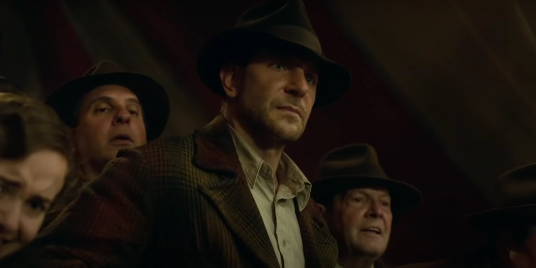 Вышел жуткий ролик нового триллера «Аллея кошмаров» от Гильермо дель Торо - изображение обложка