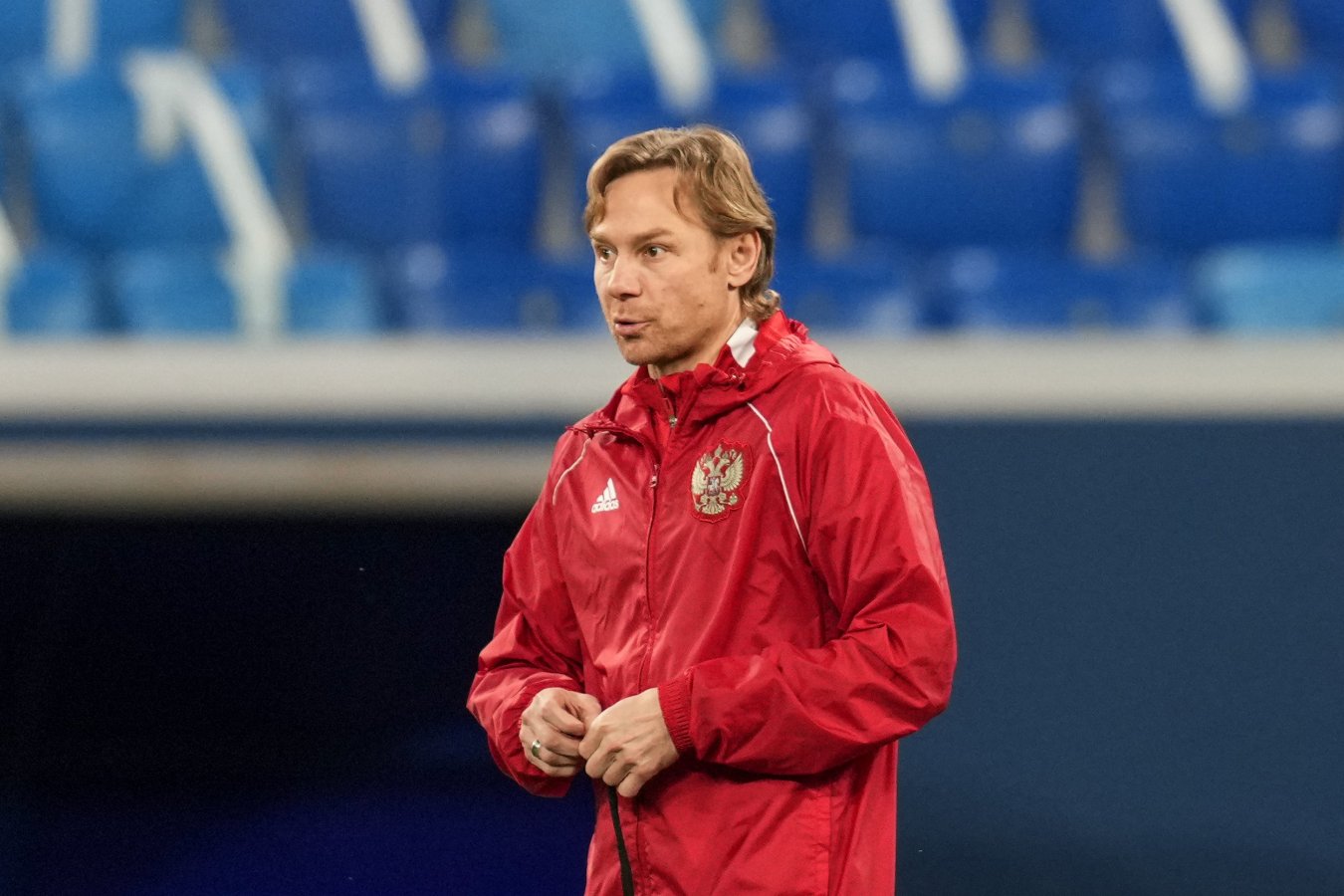 РФС прояснил ситуацию с контрактом тренера сборной России Валерия Карпина - изображение обложка