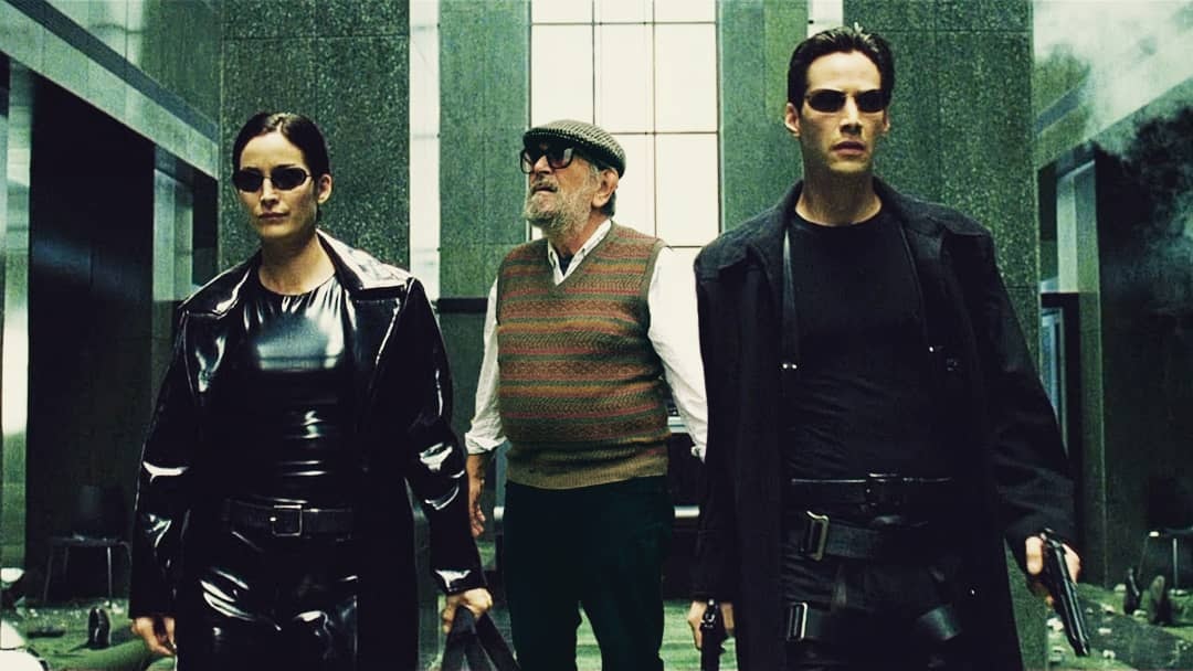 «Мстители», «Звездные войны», «Ходячие мертвецы»: сын добавляет отца на кадры из фильмов и сериалов - изображение обложка