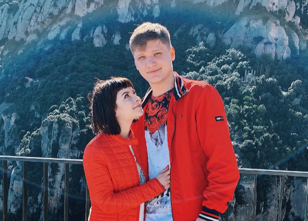 S1mple резко прошелся по тем, кто обвиняет его девушку в поражениях команды - изображение обложка