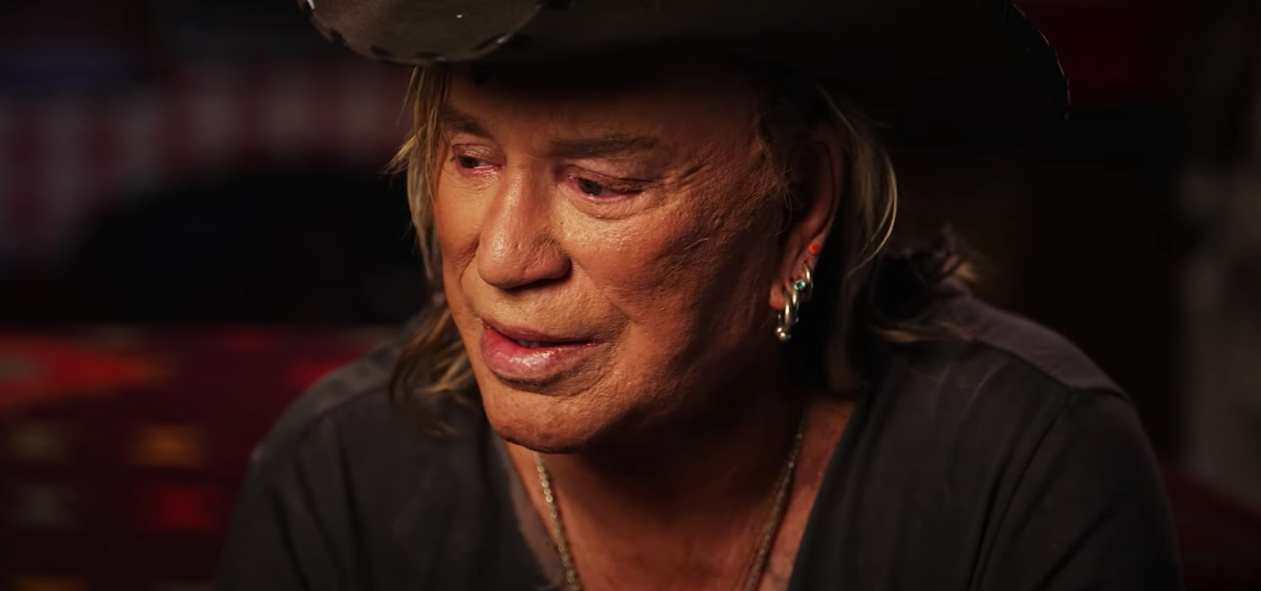 Обложка: скриншот «Канобу»/YouTube-канал «Осторожно: Собчак»