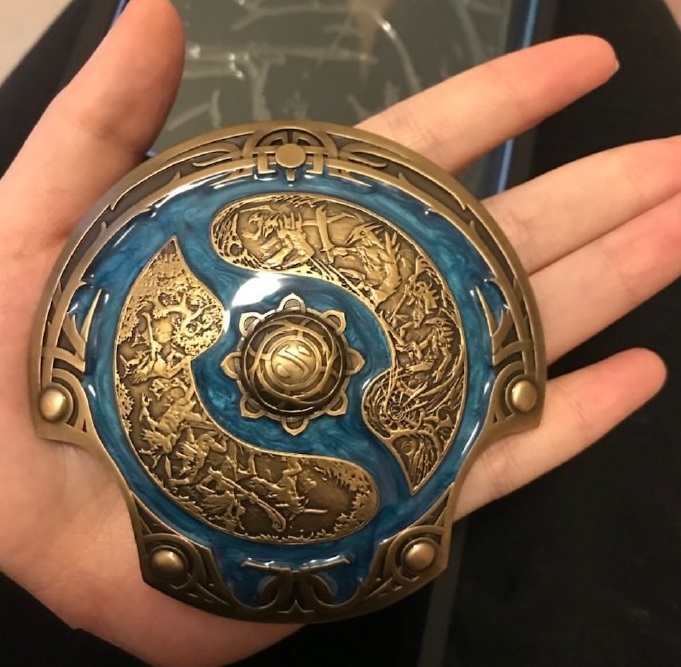 Valve успела с подарком под елку для самых щедрых донатеров по Dota 2 - изображение обложка