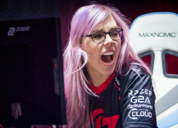 СЕО VITALITY: «Если команда, в которой есть девушки, проигрывает, то все говорят, что это из-за них» - изображение обложка