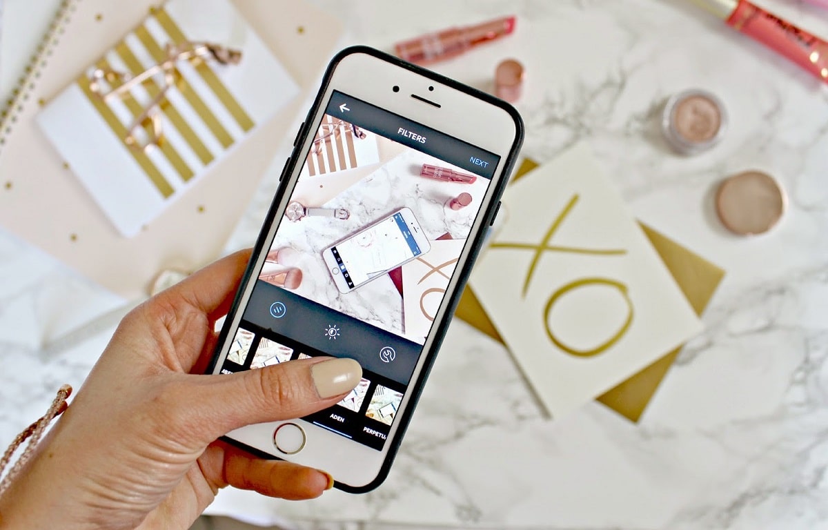 Легальные рекламные доходы российских блогеров за 2020 год превысили 11 млрд рублей - изображение обложка