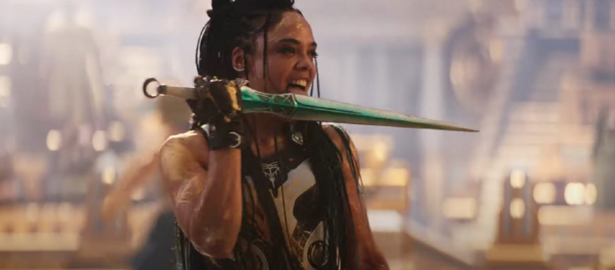 Обложка: кадр из тизера «Тор: Любовь и гром» (2022)