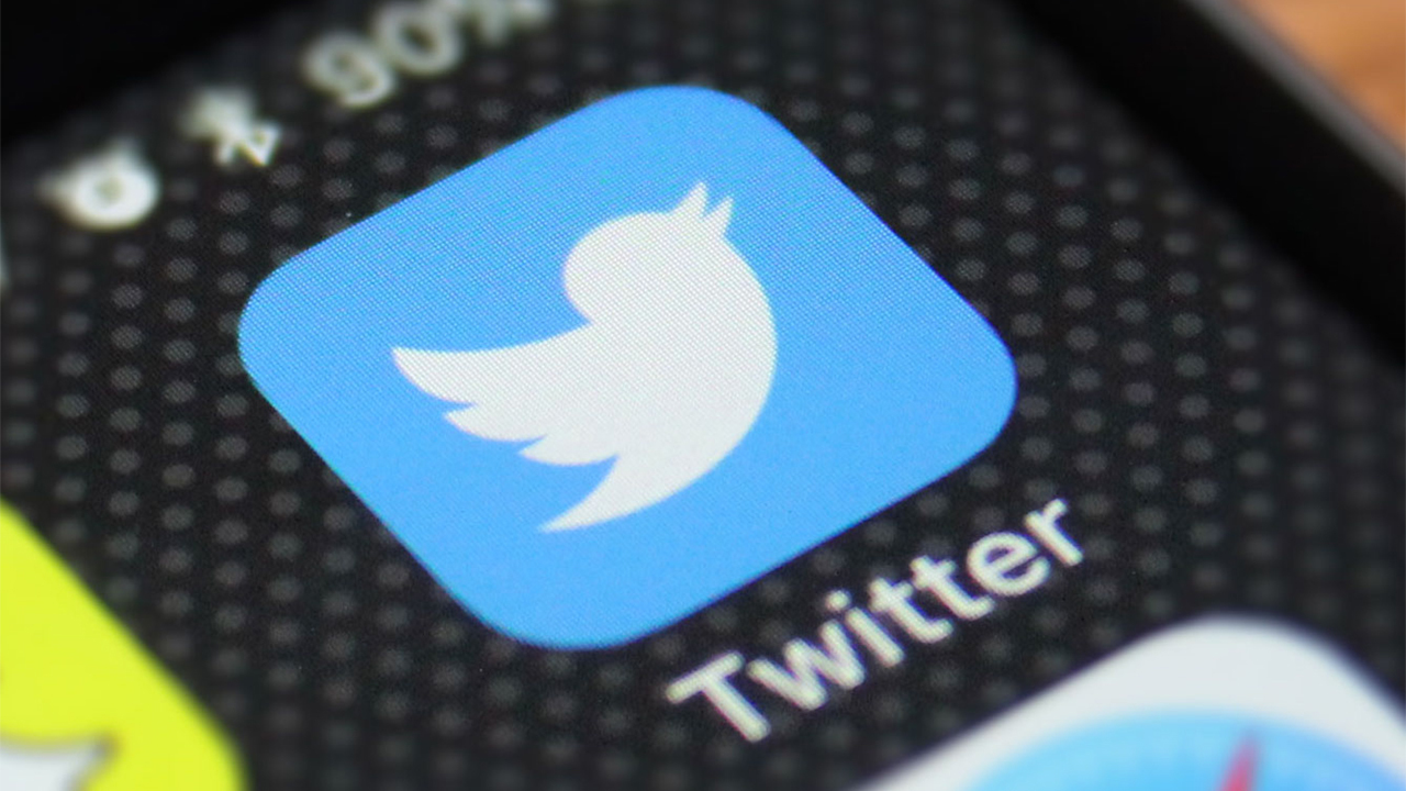 Twitter возобновил выдачу «синих галочек» верификации спустя три года паузы