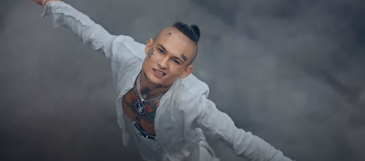 Моргенштерн и Егор Крид показали 2021 год в клипе «Веселая песня» - изображение обложка