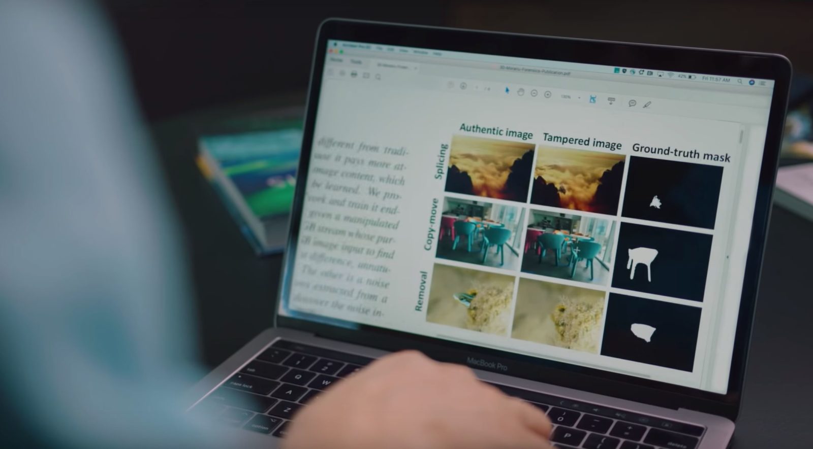 Нейронные фильтры Adobe Photoshop умеют быстро изменять фотографии, как TikTok и Face App - изображение обложка
