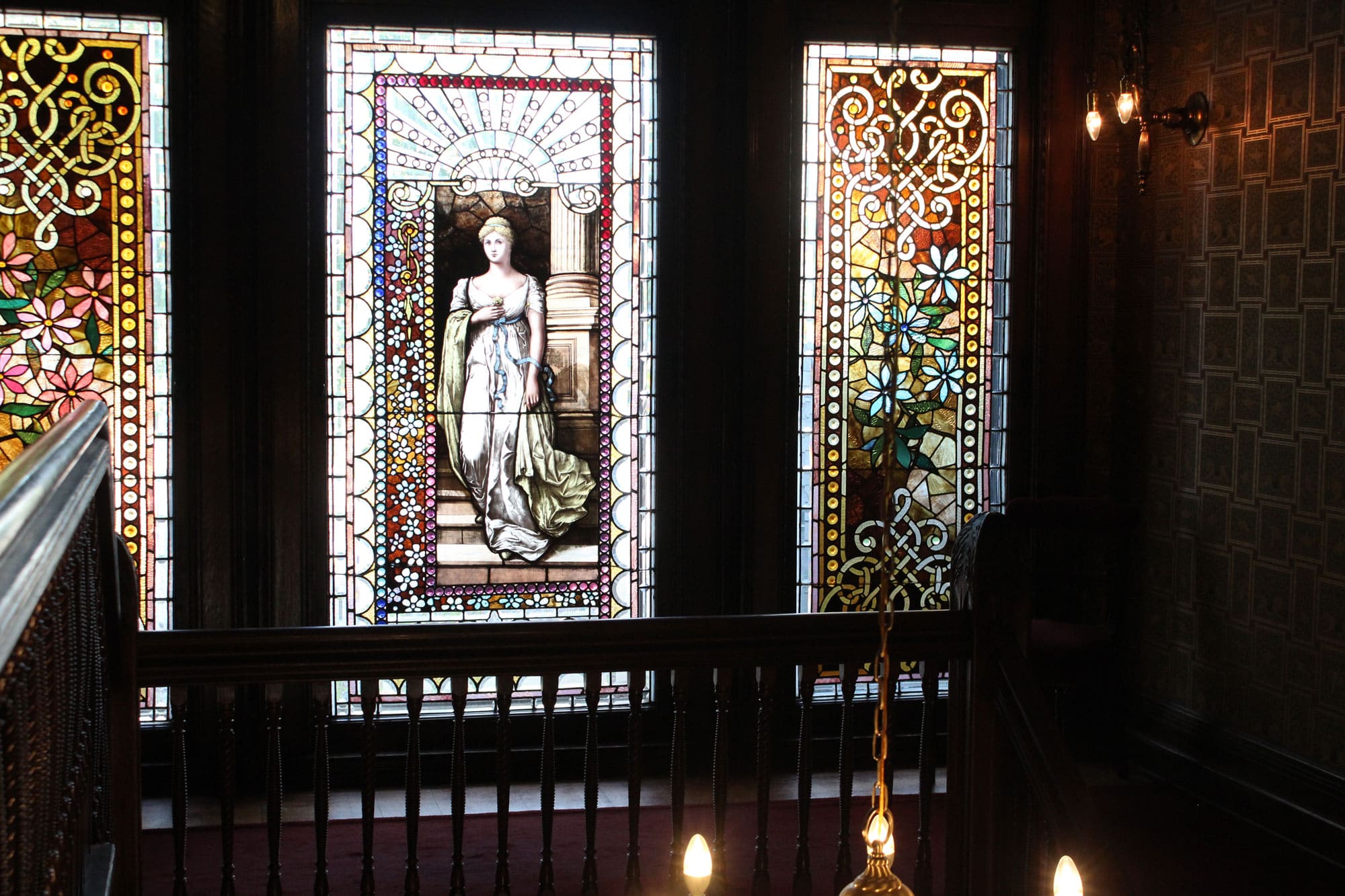 Фанаты выяснили, в каком особняке снимали перезапуск «Обители зла». Есть фото - изображение обложка