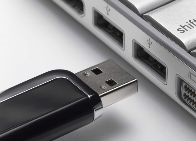Раскрыт секрет раздражающей асимметричности USB-разъемов