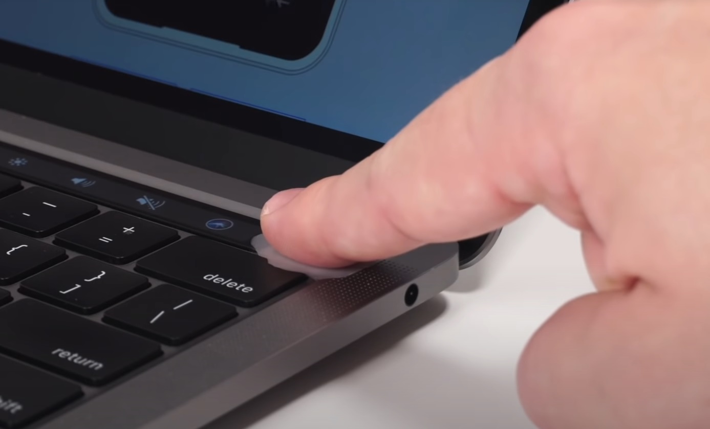 Сканер отпечатков пальцев MacBook и iPad взломали плёнкой и клеем - изображение обложка