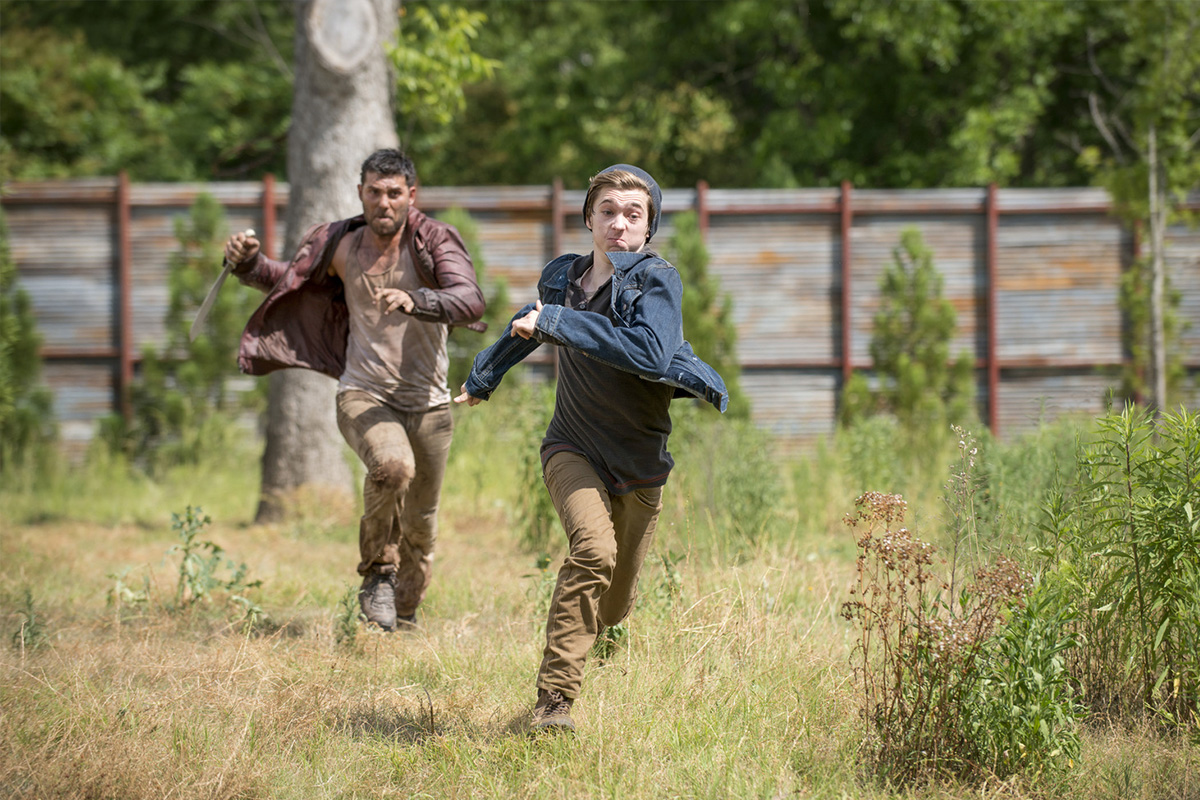 Обложка: Кадр из сериала «Ходячие мертвецы»