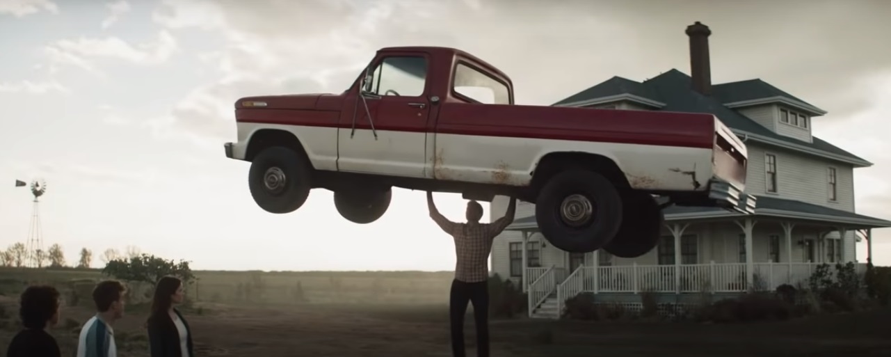 Кларк Кент рассказал своим детям, что он Супермен, в новом трейлере сериала «Супермен и Лоис» - изображение обложка