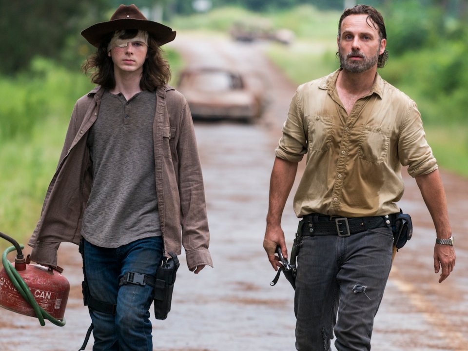 Объяснено: что означали флэшфорварды в 8 сезоне «Ходячих мертвецов»? - изображение обложка