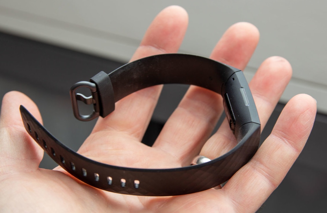 Роскачество опубликовало рейтинг лучших фитнес-трекеров - изображение обложка