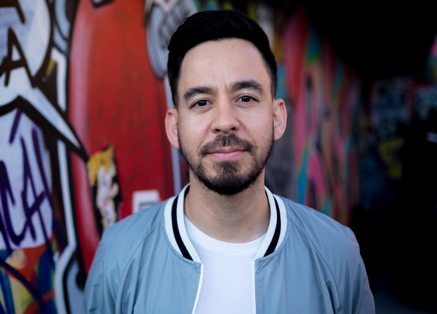 Все вышедшие клипы на песни с нового альбома Майка Шиноды Post Traumatic - изображение обложка