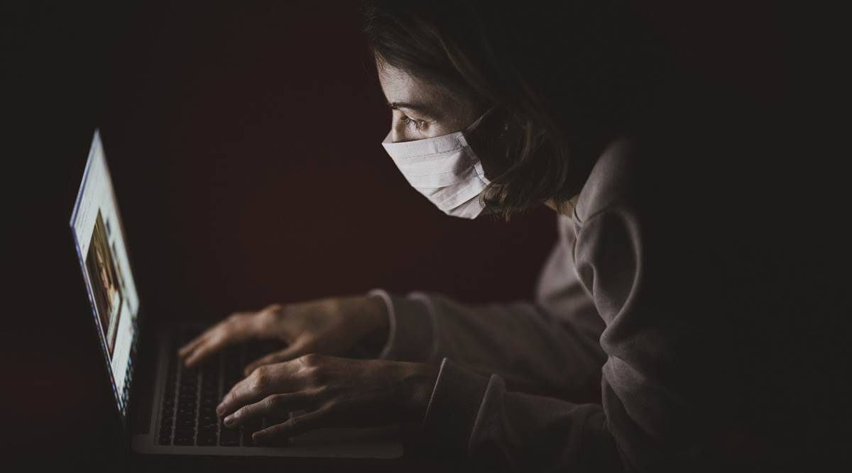 Какие слова появились во время пандемии? В списке «карантец» и «расхламинго» - изображение обложка