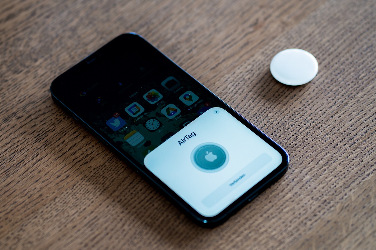 Apple выпустила приложение для защиты Android-пользователей от слежения через AirTag - изображение обложка