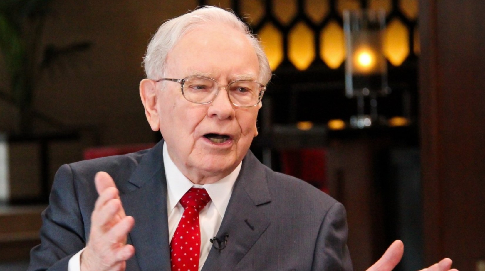 Сколько книг нужно читать, чтобы стать успешным. Рассказал Уоррен Баффетт - изображение обложка