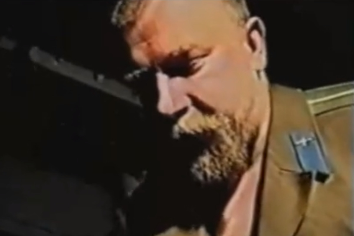 Обложка: Кадр из фильма «Зелёный слоник»