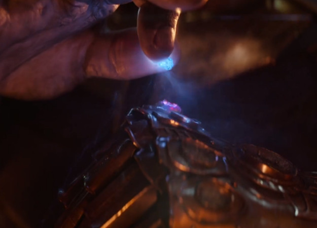 Marvel показала Перчатку Бесконечности со вставленными Камнями. Чего сможет достичь Танос? - изображение обложка