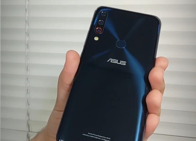 Опубликованы «живые» фото обновленного трехкамерного флагмана Asus ZenFone 6 - изображение обложка