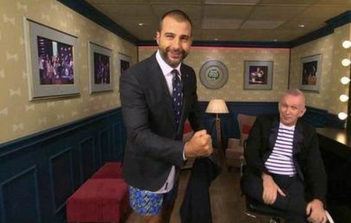 Иван Ургант «оскорбил» космонавтов. На шутку ответил глава «Роскосмоса» Дмитрий Рогозин - изображение обложка