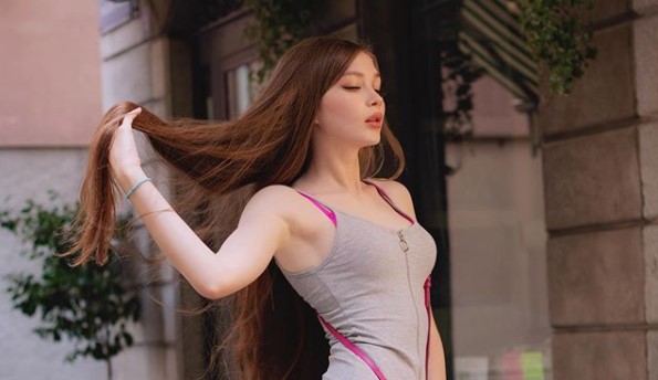 «Левацкая помойка»: стримерша Карина раскритиковала Netflix из-за «Милашек» - изображение обложка