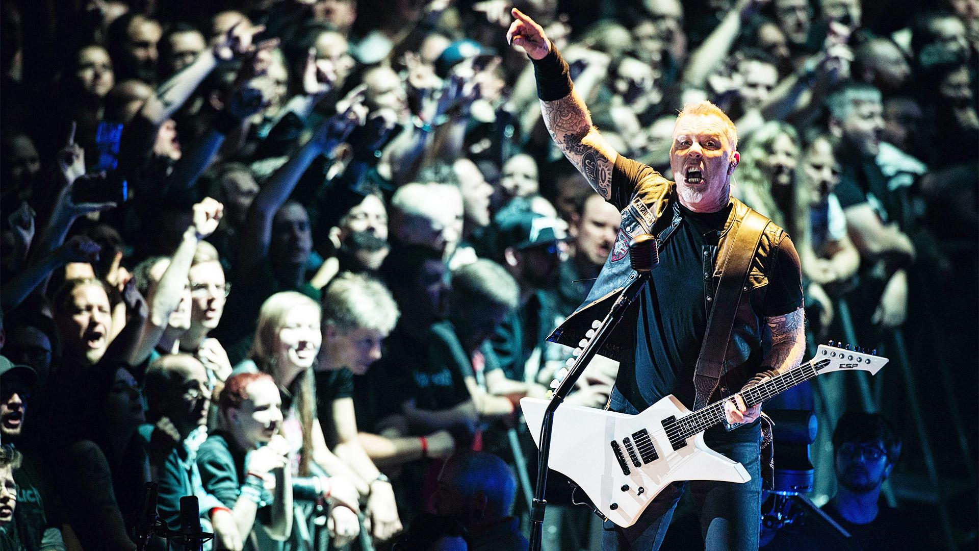 Metallica работает над музыкой для фильма Disney с Дуэйном Джонсоном и Эмили Блант - изображение обложка