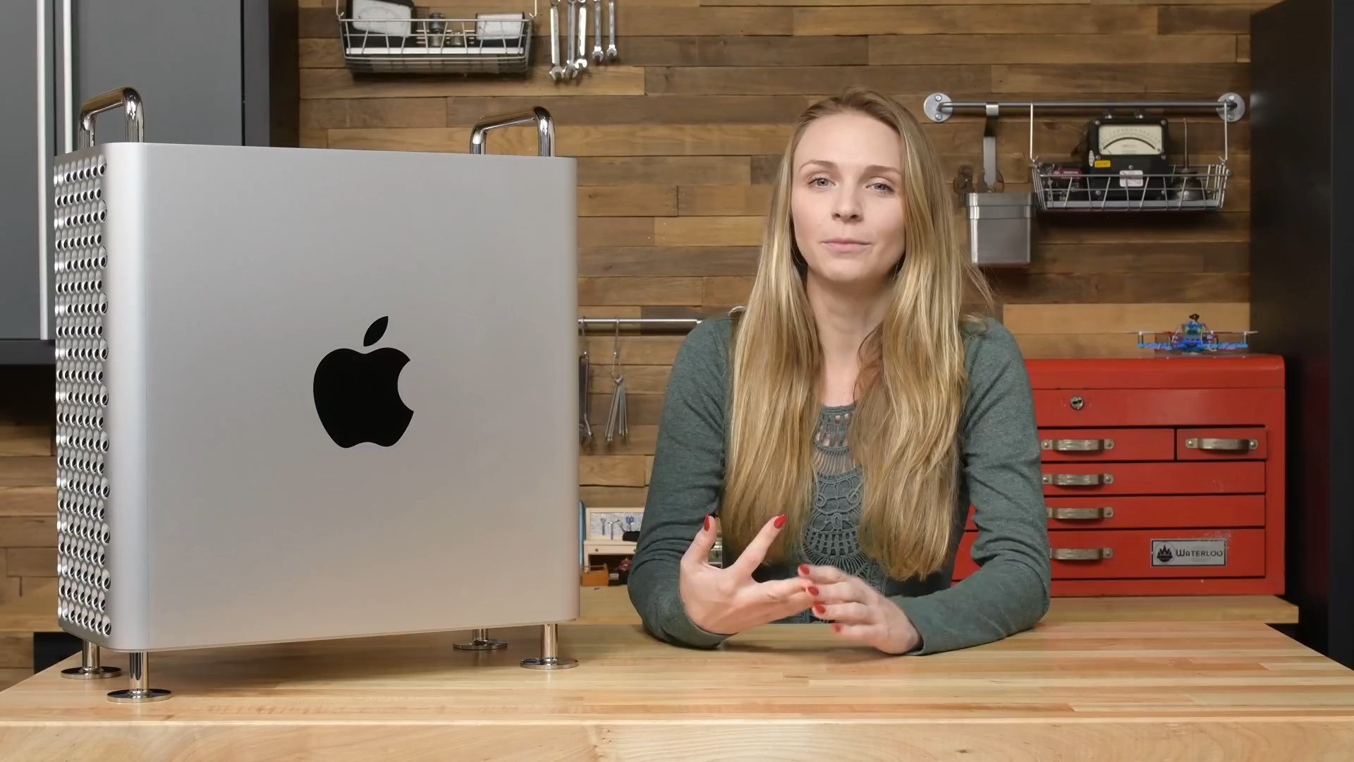 Эксперты iFixit: Mac Pro — самое ремонтопригодное устройство Apple. Он почти идеален - изображение обложка