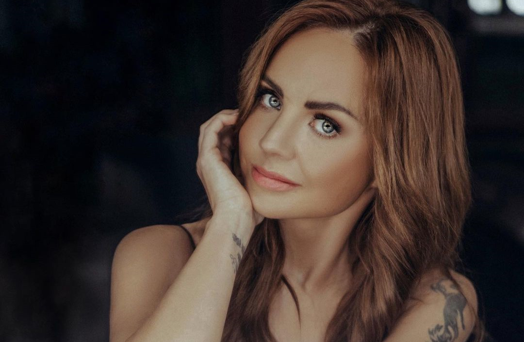 Представитель МакSим сообщила, что певица периодически приходит в сознание - изображение обложка