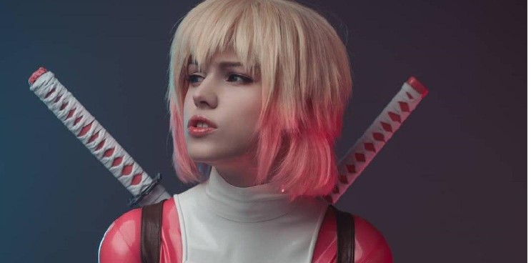 Русская красавица косплеит Гвенпул: это женская версия Дэдпула - изображение обложка