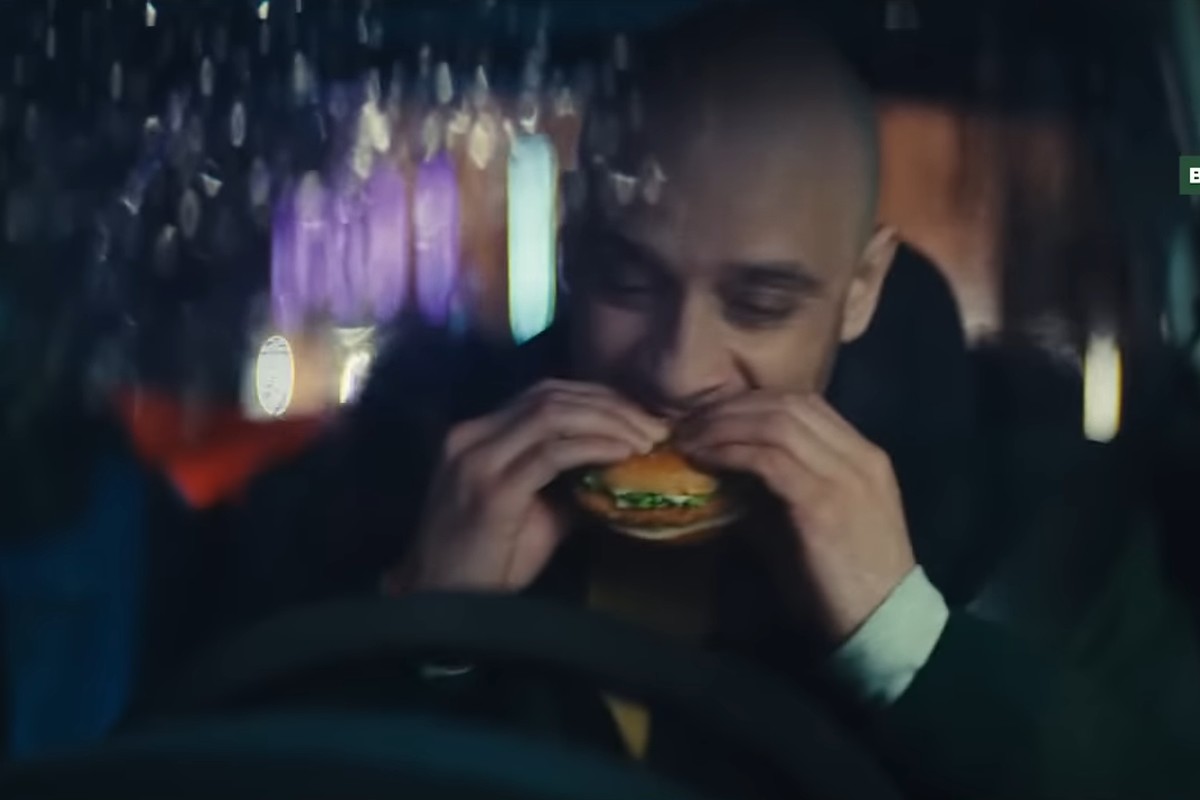 Обложка: кадр из рекламного ролика «Вкусно — и точка»