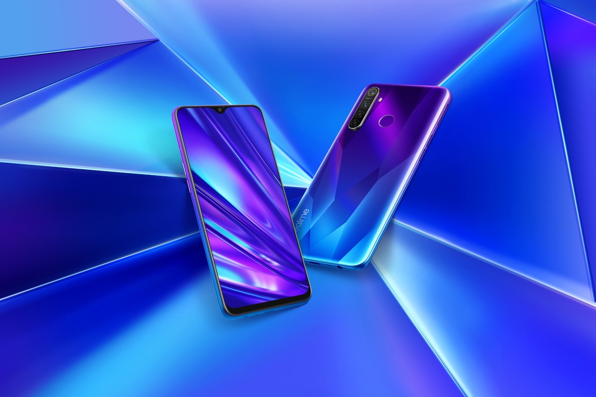 В России представили Realme 5 и 5 Pro — бюджетные камерофоны с NFC и батареей на 5000 мАч - изображение обложка