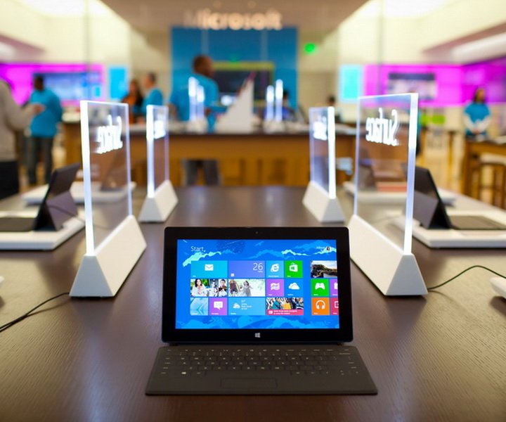 Microsoft сократит 18 тыс. рабочих мест к 2015 году - изображение обложка