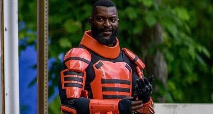 «Ходячие мертвецы»: появилось первое фото Мерсера в броне из финального сезона - изображение обложка