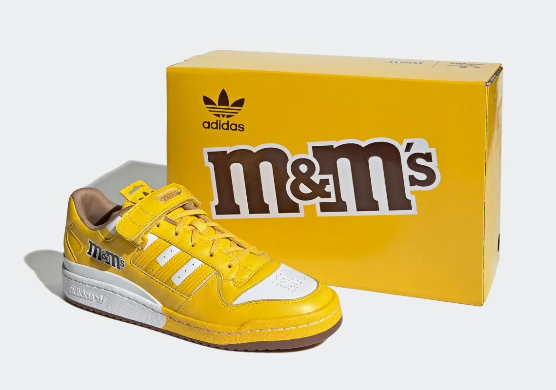 Adidas представил коллаборацию с M&M’s в шести цветах - изображение обложка