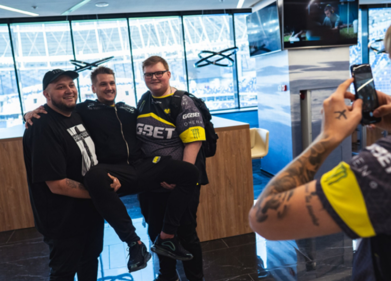 Пресс-конференция с NAVI: Zeus о завершении карьеры и S1mple о конфликте с GuardiaN